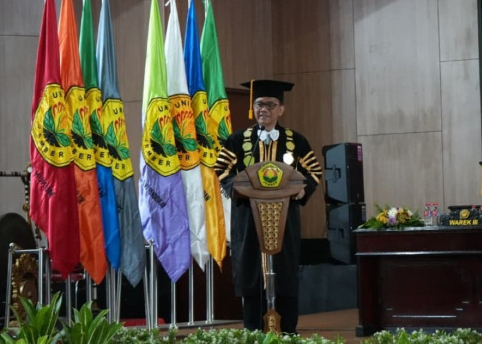 Rektor Harapkan Lulusan UNEJ Tetap Jadi Mahasiswa Seumur Hidup