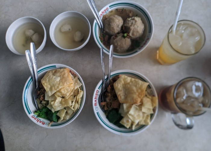 Seporsi Mie Ayam, Tren Baru Obat Patah Hati Anak Muda