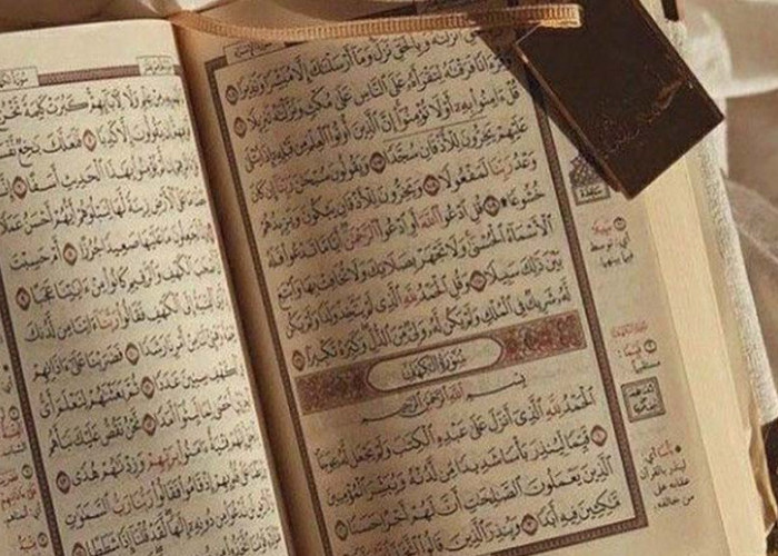 Membaca Surah Al-Mulk, Ini Fadlilahnya