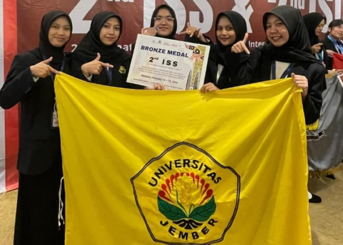 Mahasiswa Unej Borong Medali di ISS dan ISC Malaysia, Inilah Pesan Para Juara !