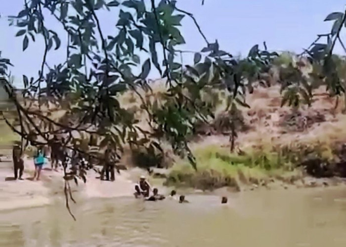 Bocah 9 Tahun di Mojokerto Tewas Tenggelam Usai Mandi di Sungai