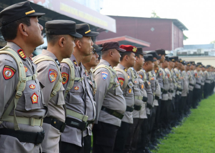 422 Personil Pengamanan TPS Diberangkatkan Polres  Mojokerto Kota