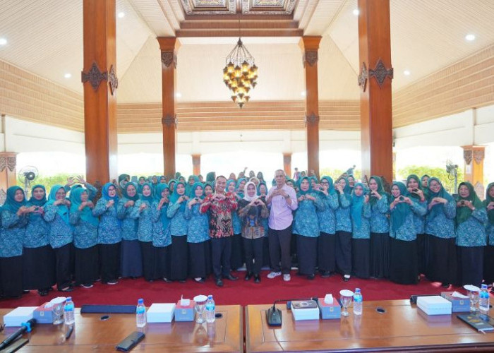 Wali Kota Mojokerto Ajak PKK Adaptif Hadapi Tantangan Pola Asuh di Era Digital