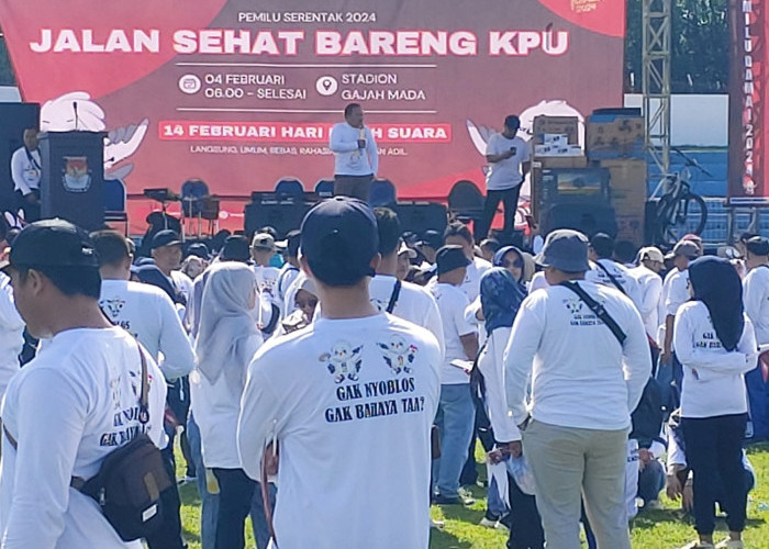 Sosialisasi Pemilu, KPU Kabupaten Mojokerto Gelar Jalan Sehat