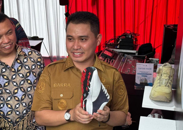 Produk Lokal Siap Bersaing di Pasar Global, Mitraindo Shoes Ekspor 3.250 Sepatu ke Korea 