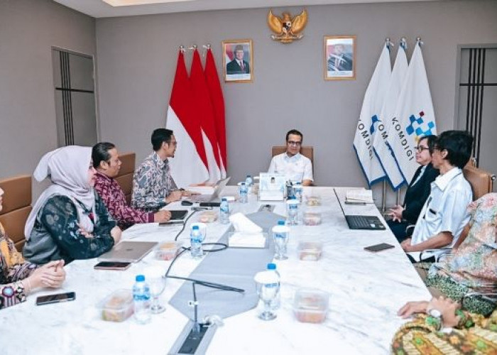 Teknologi AI Merupakan Alat Bantu, BukanMenggantikan Proses Berpikir