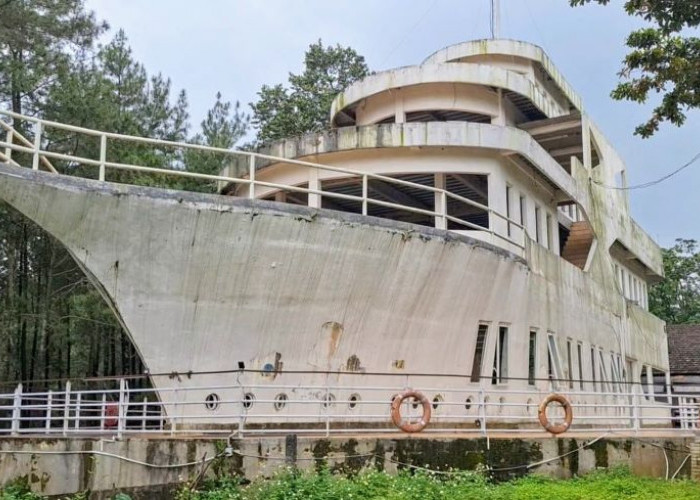 Masjid Ar Rahman di Pacet Mojokerto, Berbentuk Kapal Pesiar dengan Filosofi Bahtera Penyelamat