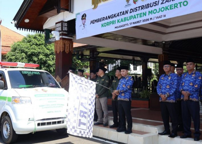 Bupati Mojokerto Bersama Baznas dan Korpri Lepas 18 Armada Distribusi Zakat ke Seluruh Desa 