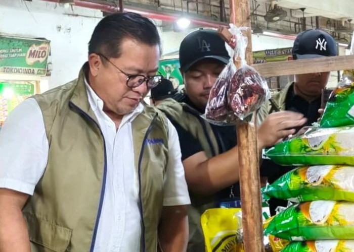 Bulog Jatim Gelontorkan 700 Ton Beras SPHP, Harga di Pasar Mulai Dikawal Ketat