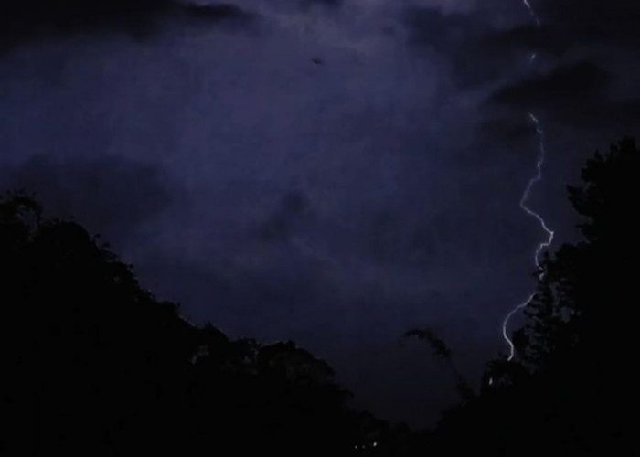 Waspada Cuaca Ekstrem di Mojokerto pada 30 Oktober hingga 5 November 2025