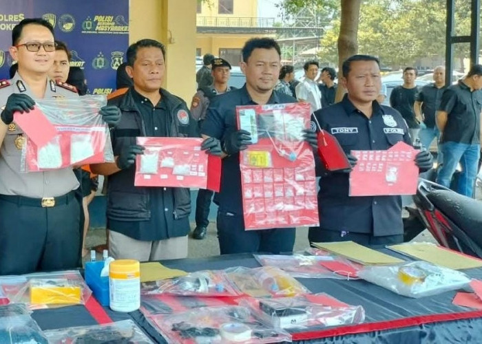 Polres Mojokerto Ungkap 4 Kasus Narkoba, Sita 52 Paket Sabu dan 2.000 Pil Double L