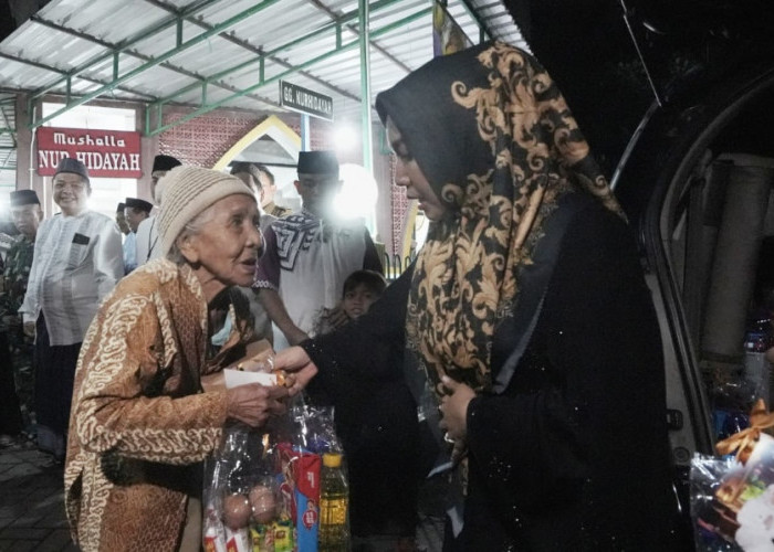 Awali Safari Ramadan 1447 H, Wali Kota Mojokerto Tarawih di Musala Nur Hidayah, Gunung Gedangan