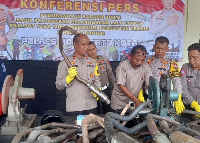 Puluhan Knalpot Brong dan Velg Tak Standard dimusnahkan Polresta Mojokerto