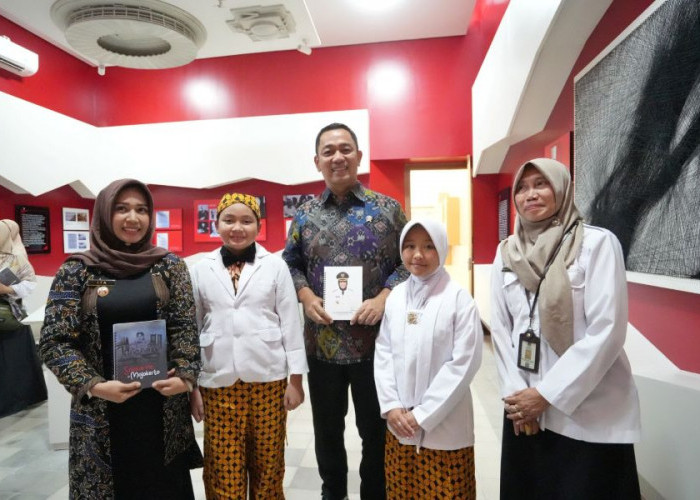 Kepala LKPP Kunjungi Galeri Soekarno, Apresiasi Upaya Pemkot Lestarikan Sejarah di Kota Mojokerto