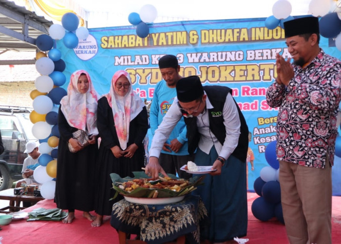 Meriah! Puncak Milad ke 3 Warung Berkah Syd Mojokerto Santuni 100 Anak Yatim