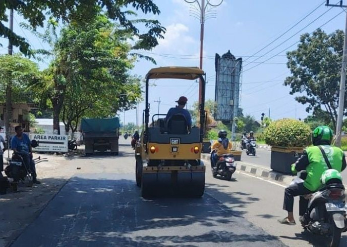 Jelang Lebaran, Pemkot Mojokerto Kebut Perbaikan Jalan Rusak