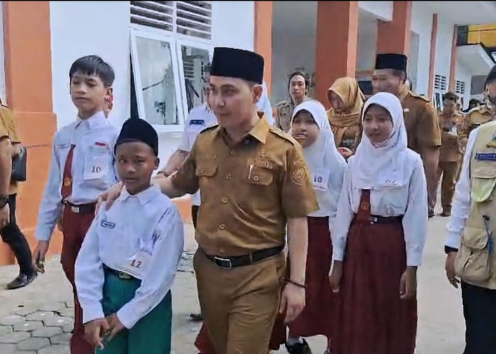 Kabupaten Mojokerto Mulai Gelar MPLS Sekolah Rakyat, 50 Siswa Ikuti Program Pendidikan Gratis