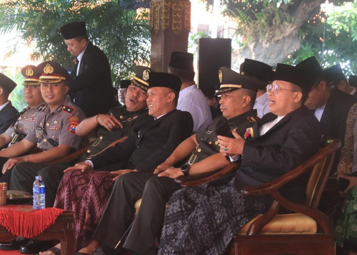 Apel Hari Santri, PJs Bupati Mojokerto Tegaskan Tugas Santri