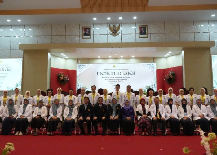 Membuka 2026, FKG Universitas Jember Lahirkan 58 Dokter Gigi Baru.
