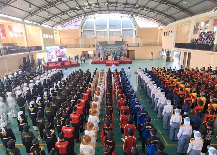 760 Pelajar Tingkat SMA/SMK se - Jatim Ikuti Kompetisi Baris-barisan Kreasi Praja Wibawa Cup 2023