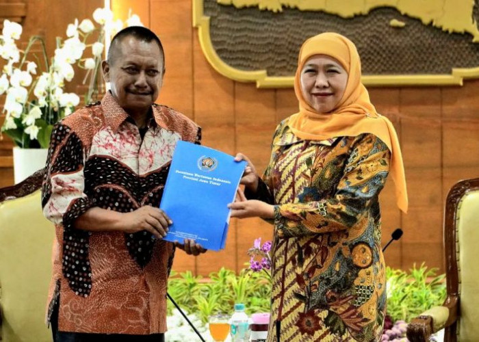 Gubernur Khofifah Terima Audiensi PWI Jatim, Bahas Rencana Konferensi XVI 2026