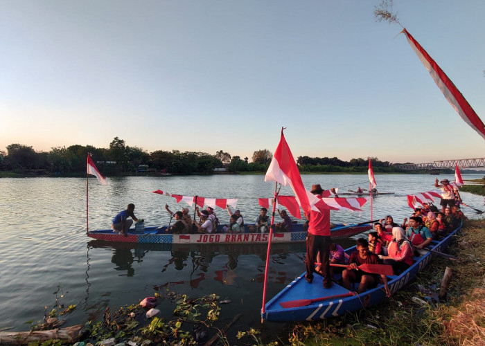 Wisata Kemerdekaan Susur Sungai Brantas di Mojokerto Diserbu Peserta dari Berbagai Daerah