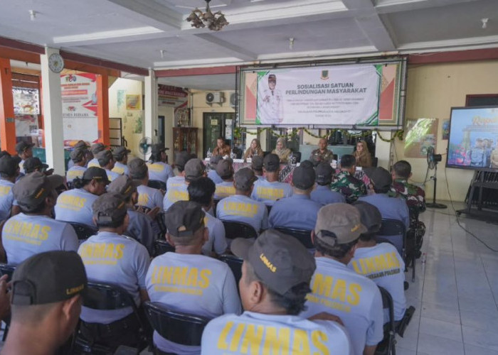 Satlinmas Kota Mojokerto Diperkuat, Jadi Garda Awal Jaga Keamanan Lingkungan