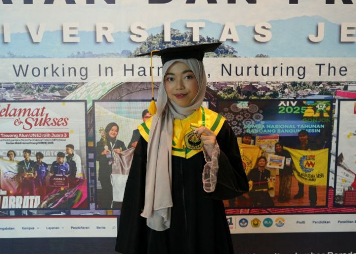 Padatnya Praktikum dan Tugas Aslab Tak Goyahkan Cut Firda, Wisudawati Terbaik Unej