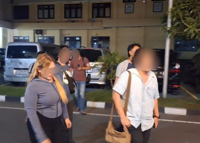 Polisi Amankan Waria di Mojokerto, Diduga Jual Konten Pornografi Lewat Telegram