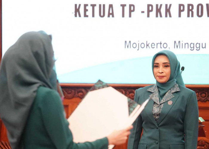 Arumi Lantik Nia Wayanti M Ali Kuncoro sebagai PJ KETUA TP PKK Kota Mojokerto