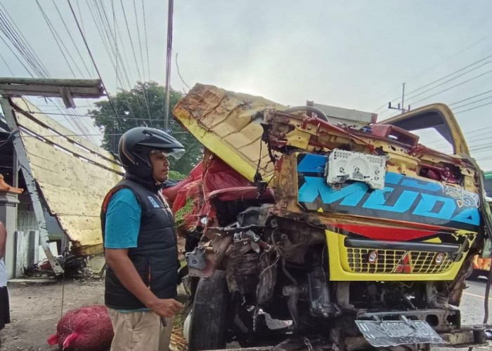 Truk Muatan Cabai Tabrak Motor di Bangsal, Satu Pengendara Tewas
