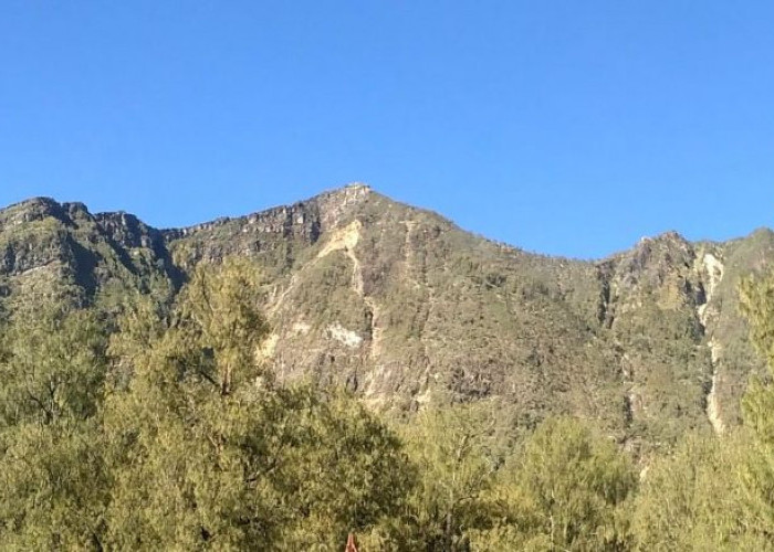 Antisipasi Cuaca Ekstrem, Seluruh Jalur Pendakian Gunung Arjuno-Welirang Ditutup Mulai 16 November 2025