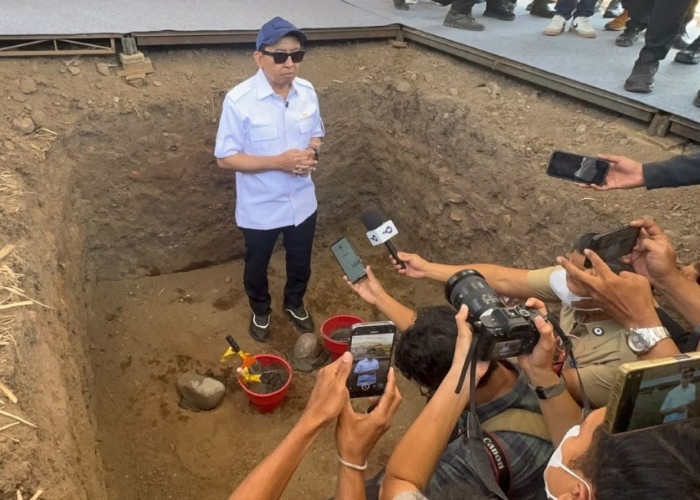 Kawasan Trowulan Disiapkan Jadi Ikon Budaya, Menteri Fadli Zon Letakkan Batu Pertama Museum Majapahit