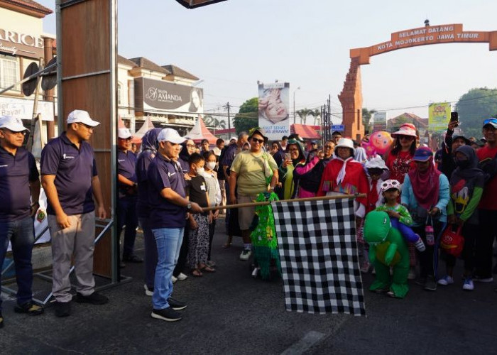 CFD Peken Wilwatikta Ramai, Gus Barra Ajak Warga Sehat Sambil Quality Time Keluarga