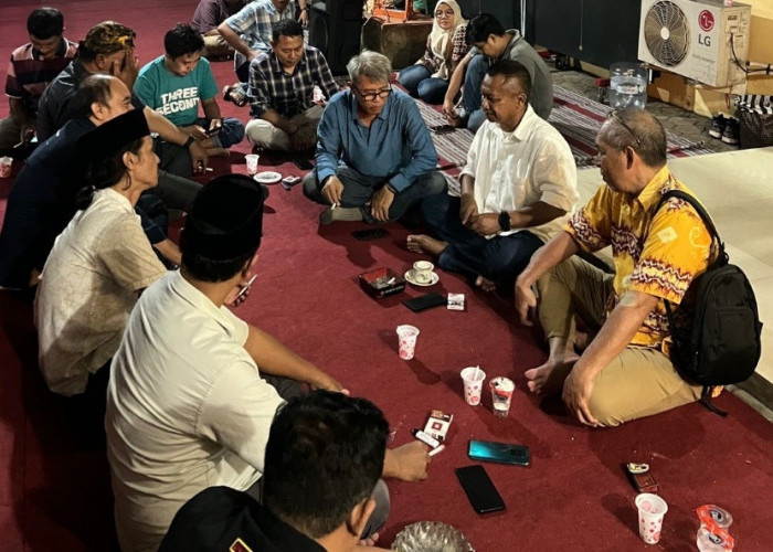 Ketua PWI Jatim Lutfil Hakim Menambah Gayeng Buka Puasa Bersama PT Enero - PWI Mojokerto Raya   