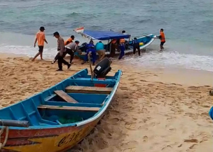 Pencarian Siswa SMPN 7 di Pantai Drini Hari Ini Dihentikan, Tim BASARNAS Terhalang Kuatnya Arus