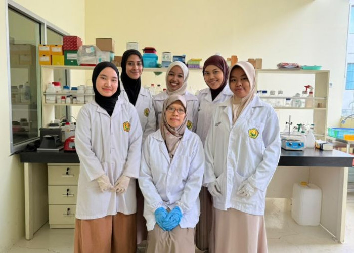 Antibiotik Tak Mempan, Mahasiswa Unej Uji Virus Pembunuh Bakteri untuk Lawan Keracunan Makanan