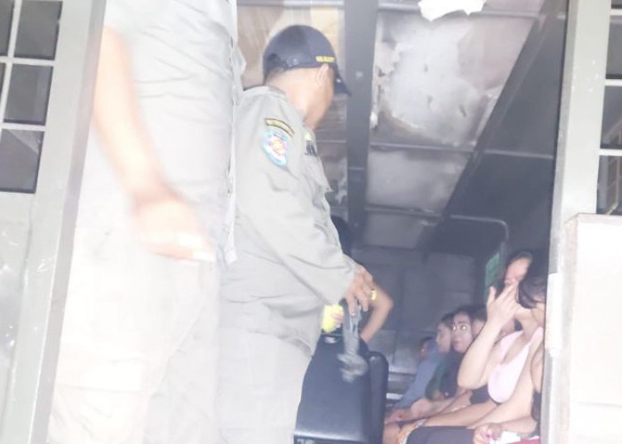 18 PSK Diamankan Petugas di Warung Remang-Remang di Awang - awang Mojokerto