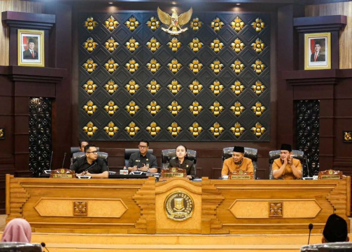 DPRD Kota Mojokerto Umumkan Ning Ita-Cak Sandi Sebagai Wali Kota dan Wakil Wali Kota periode 2025-2030