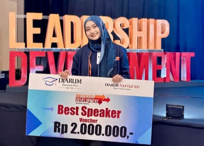 Dari Becak ke Panggung Nasional, Mahasiswi Unej Raih Best Speaker lewat Isu Kota Inklusif