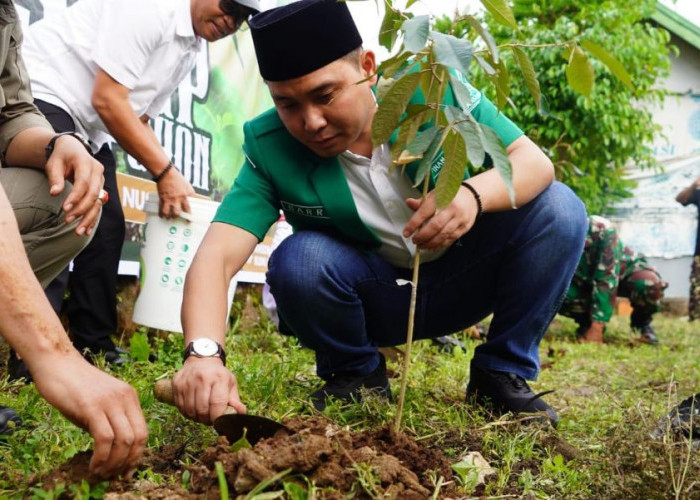 GP Ansor Kabupaten Mojokerto Tanam 1.000 Pohon, Bupati Albarra :Tanam Pohon Sama dengan Shodaqoh Bumi