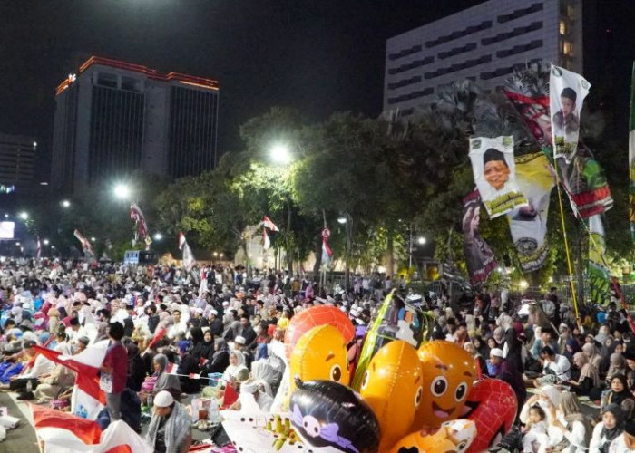 Sambut HUT ke-81 RI, Ribuan Warga Jatim Larut dalam Dzikir dan Sholawat