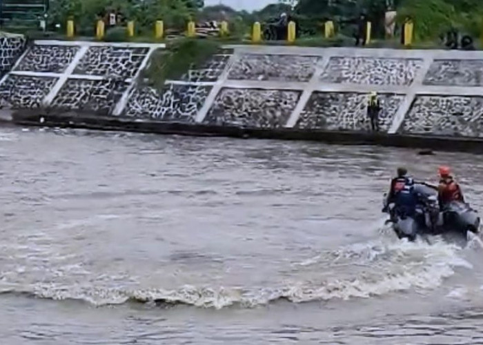 Pencari Kayu Tewas Tercebur Sungai Sadar Mojokerto, Jenazah Ditemukan Siang Hari