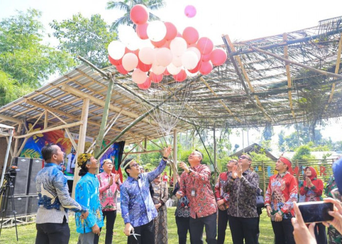 Dari Lereng Ledokombo, Festival Egrang Satu-satunya di Indonesia Hidupkan Kembali Permainan Tradisional