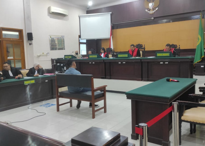 Sidang Perdana Kasus Pelanggaran Netralitas Kades Randuharjo Mojokerto Digelar