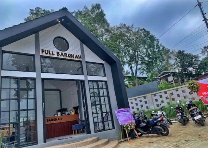 Kafe dan Resto Full Barokah, Sensasi Kuliner Rumahan di Tengah Hamparan Sawah Trawas