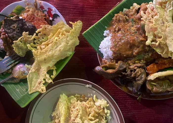 Kuliner Malam di Kota Mojokerto : The Legend of ''Pecel Samudra Majapahit''