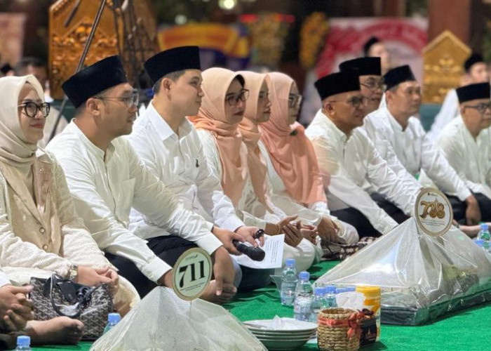733 Tumpeng Warnai Hari Jadi Mojokerto, Gus Barra Ajak Warga Terus Berkarya