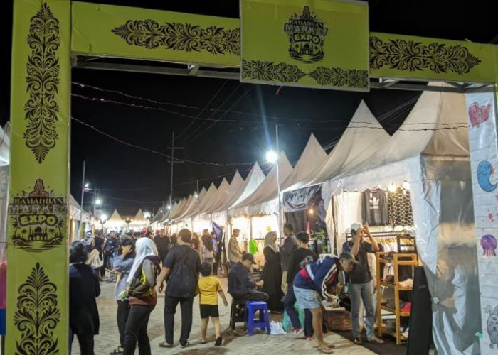 Berburu Outfit Lebaran, Pengunjung Padati Ramadan Market Expo Mojokerto