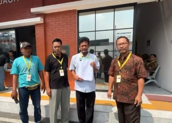 Dugaan Korupsi Senilai Ratusan Juta, Warga Desa Tangunan Laporkan Kades ke Kejari Kabupaten Mojokerto